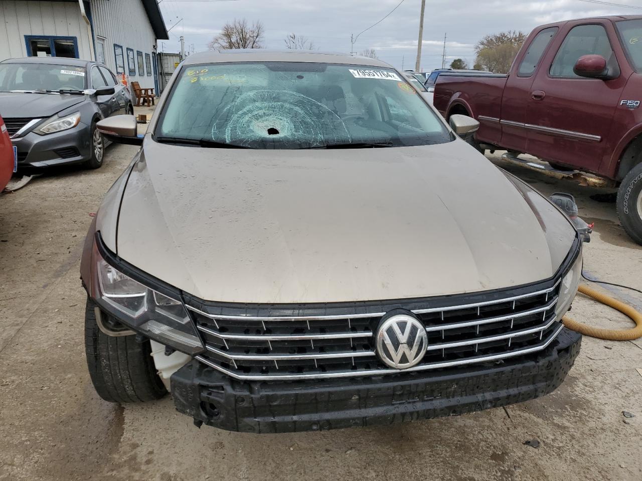 VIN 1VWBS7A33GC028837 2016 VOLKSWAGEN PASSAT no.5