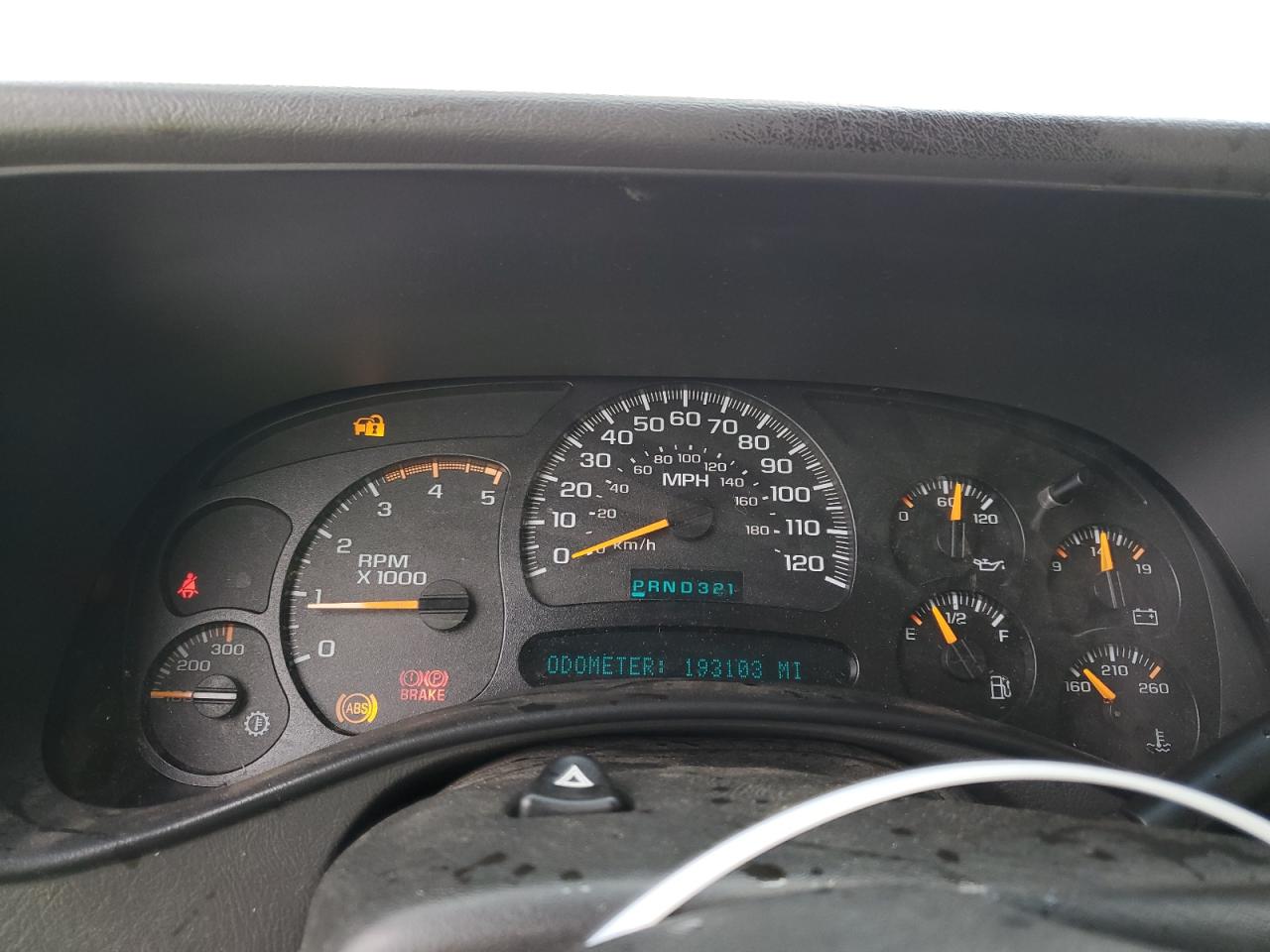 2003 Chevrolet Silverado - Image 9