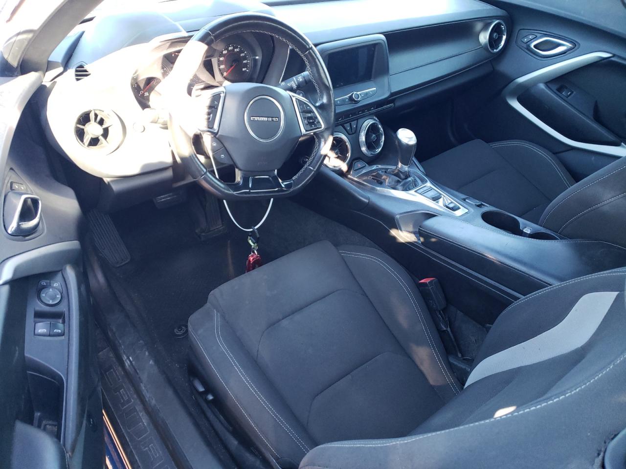 2016 Chevrolet Camaro - Image 8