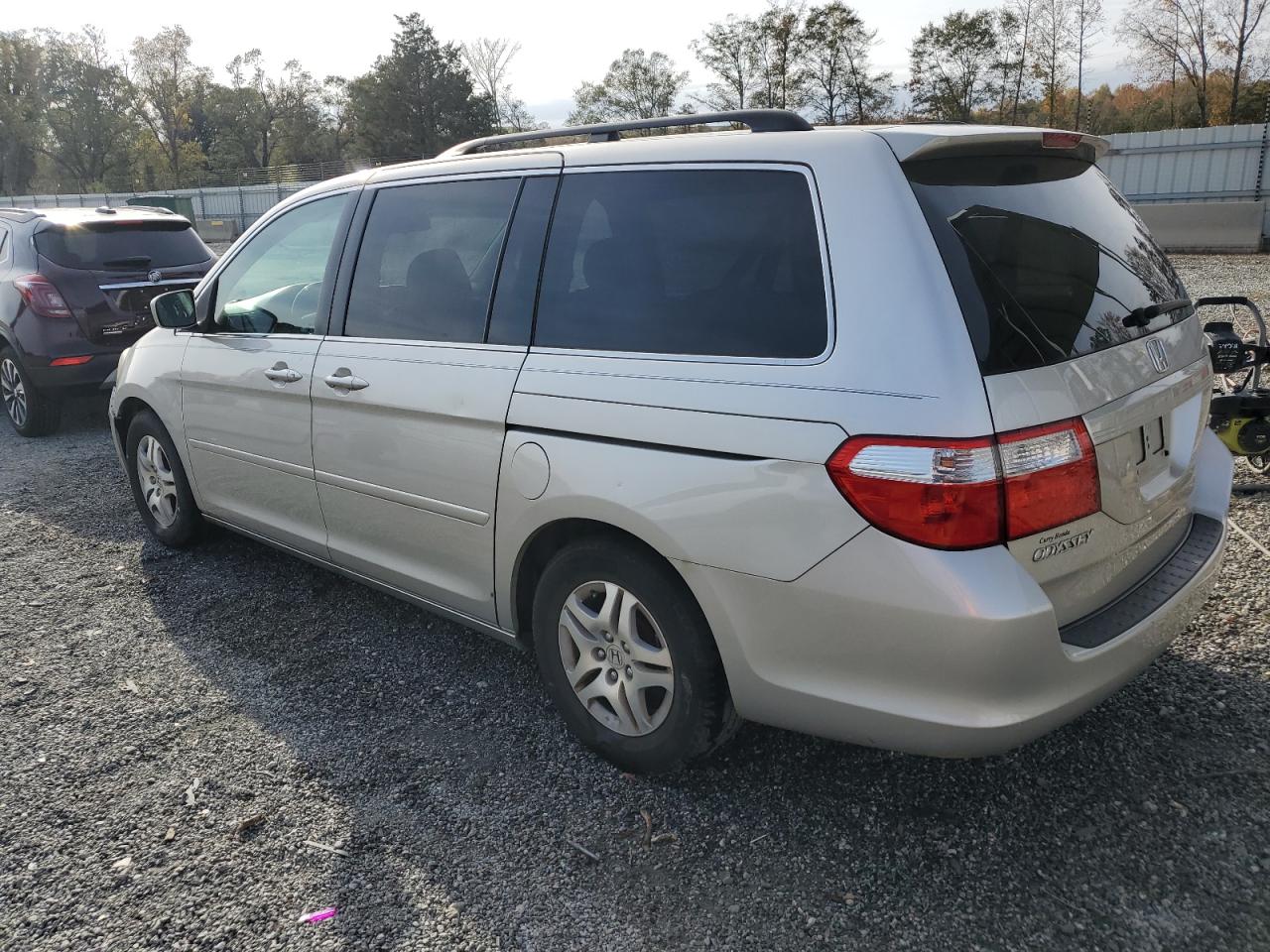 2007 Honda Odyssey - Image 2