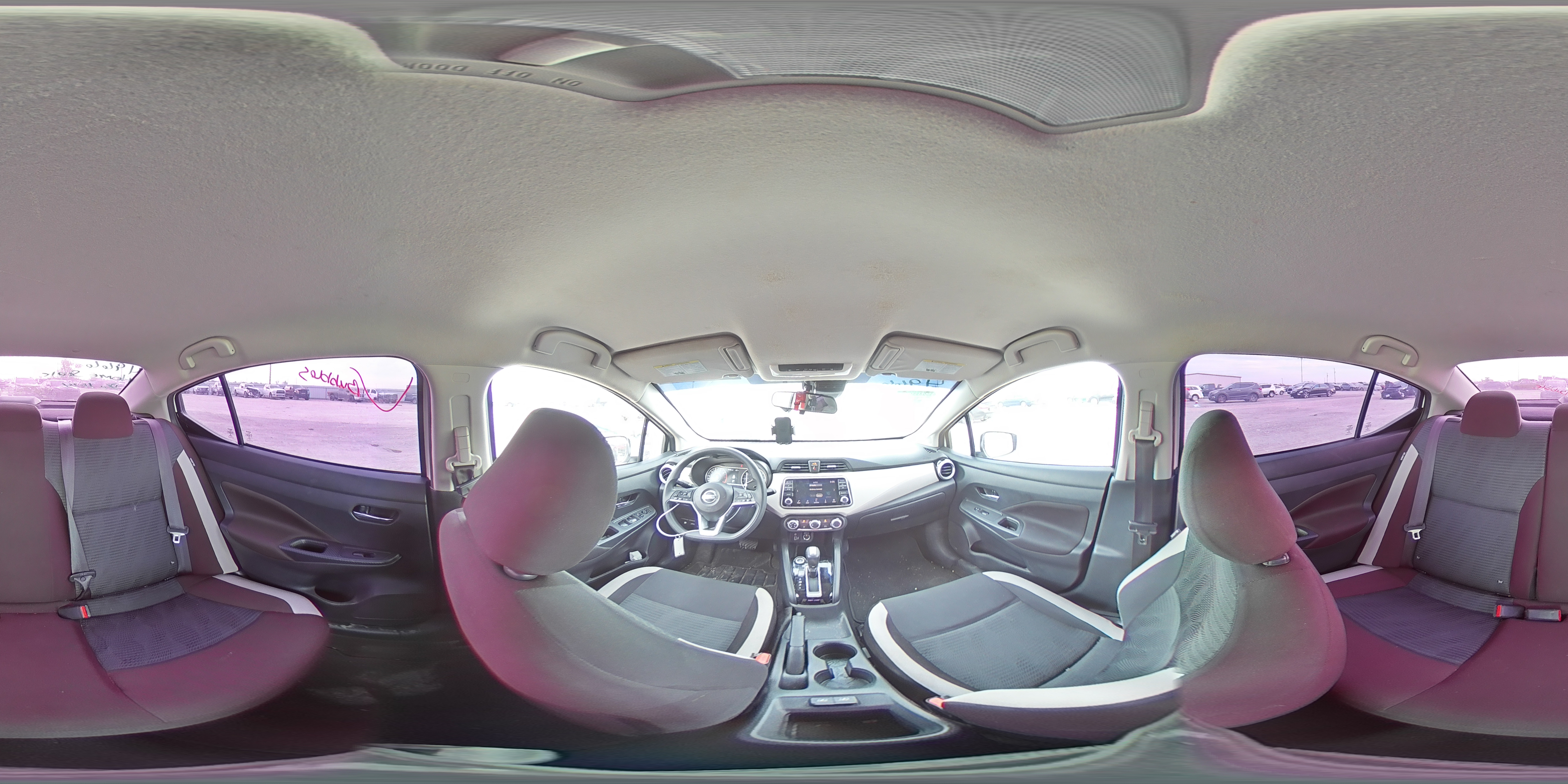 2021 Nissan Versa - Image 13