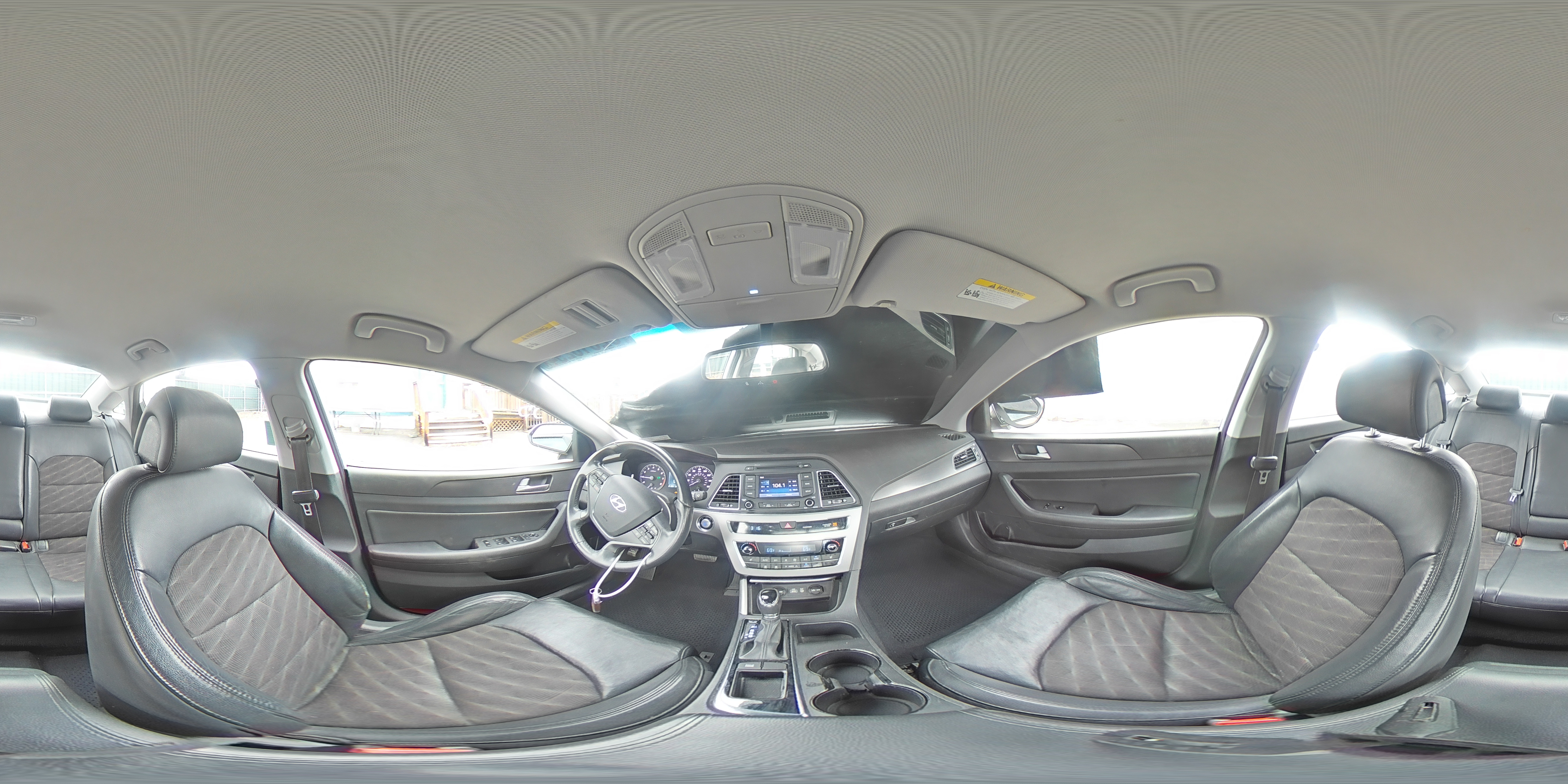 2015 Hyundai Sonata - Image 14