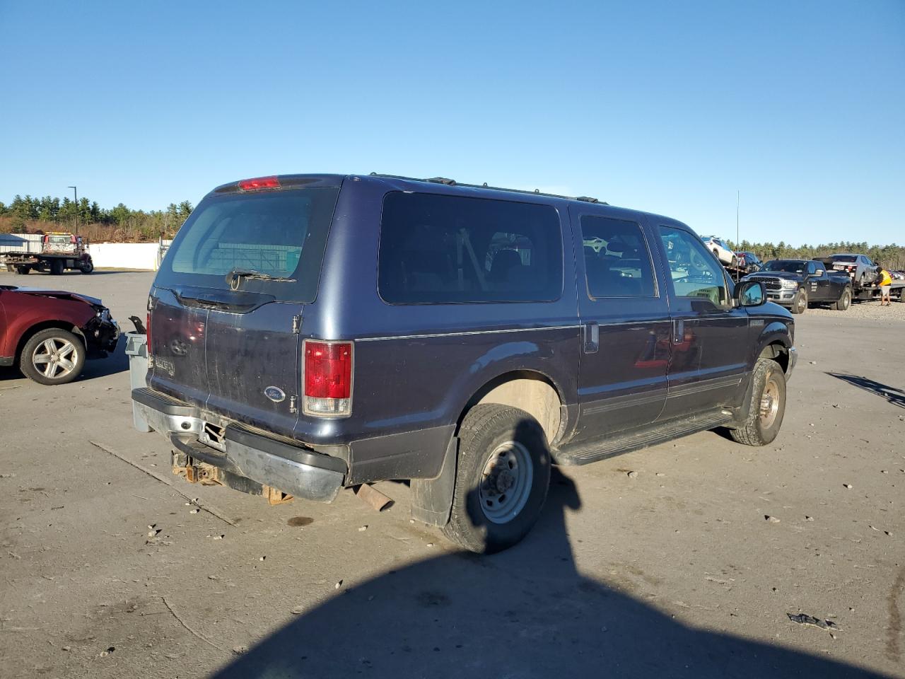2002 Ford Excursion - Image 3