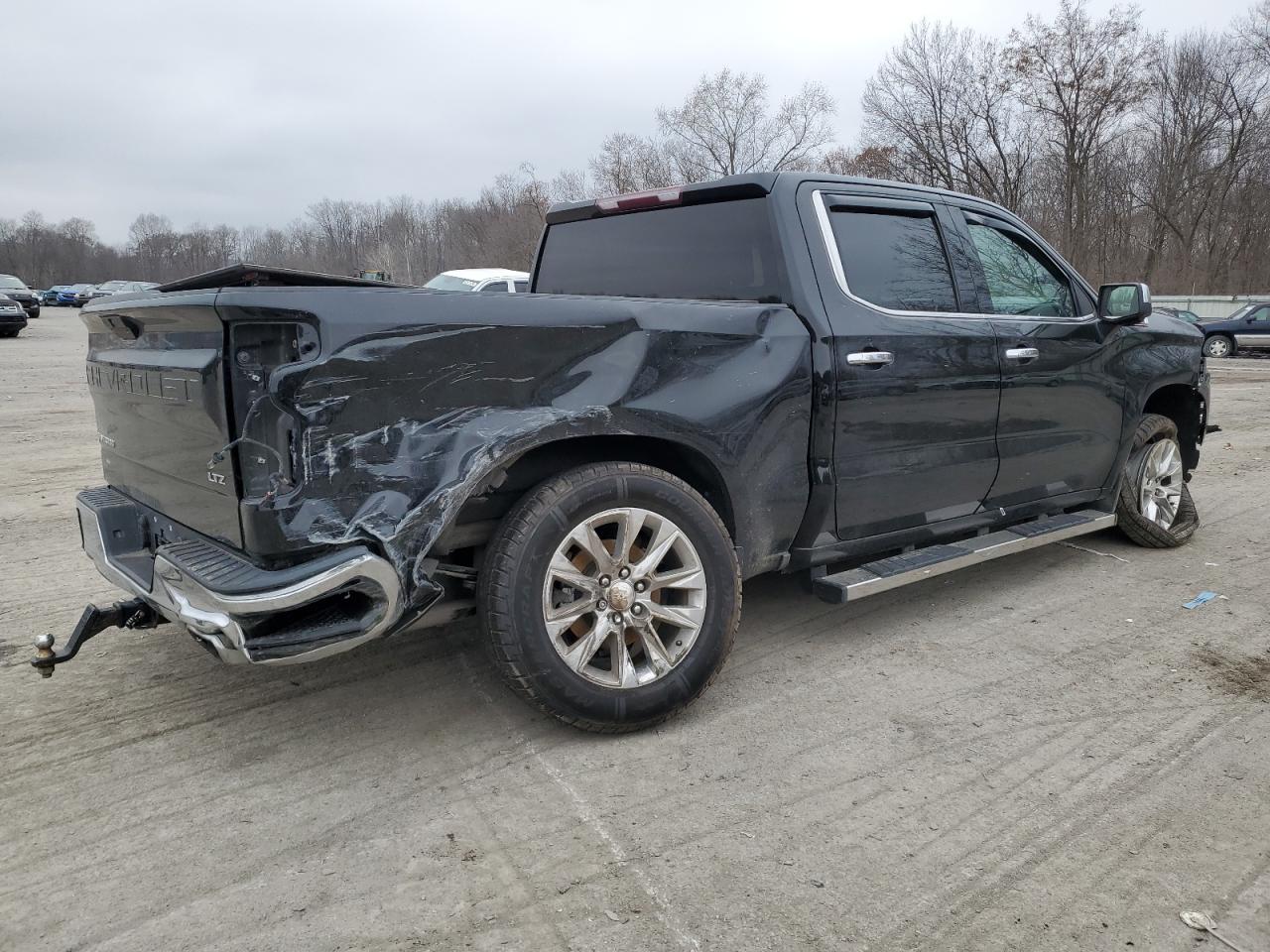 2019 Chevrolet Silverado - Image 3