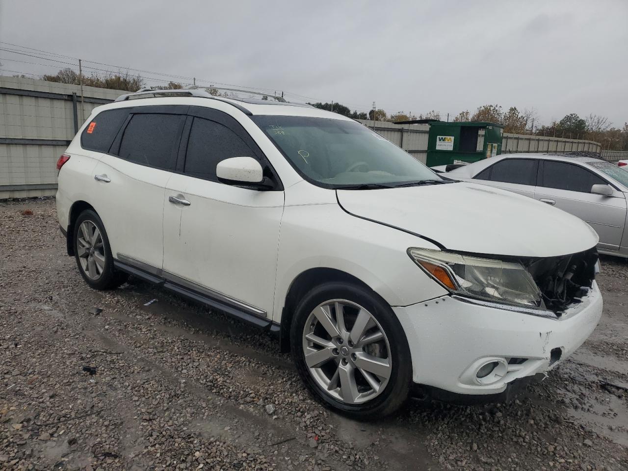 2015 Nissan Pathfinder - Image 4