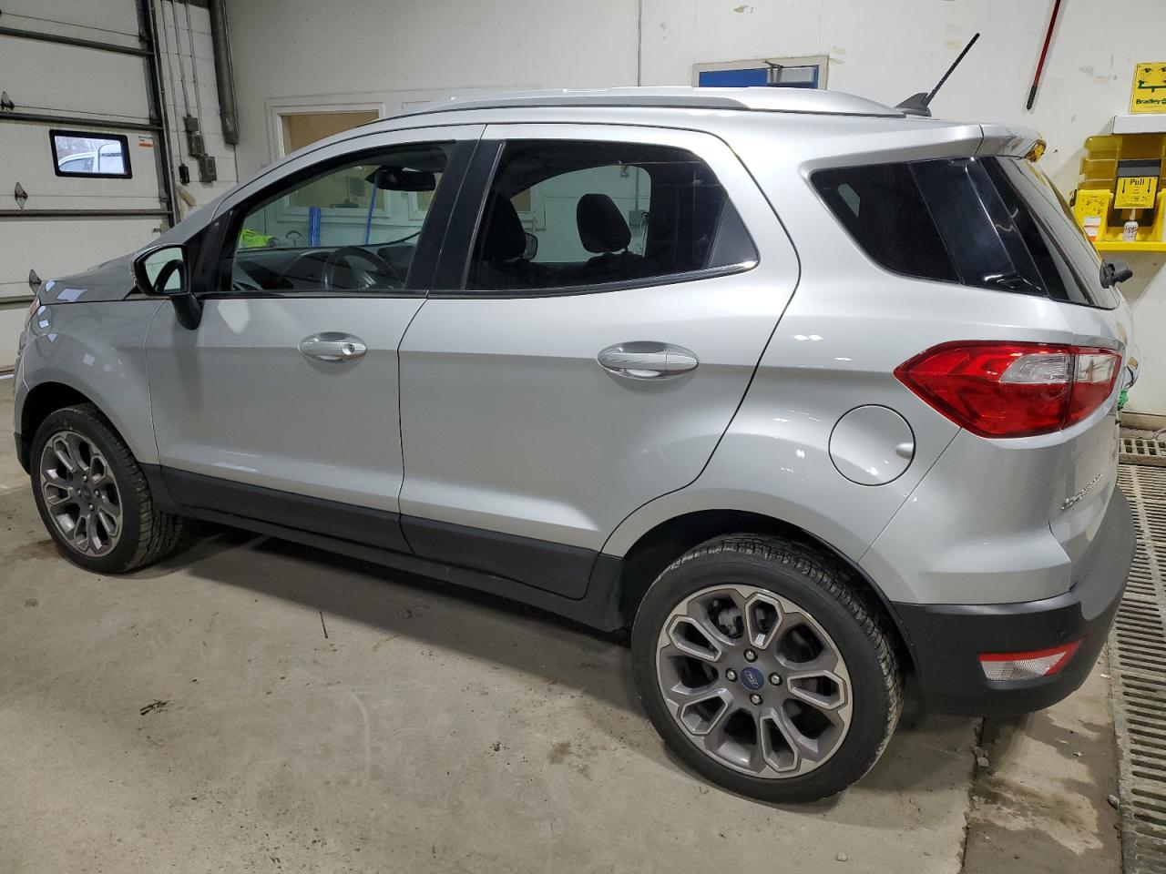 VIN MAJ6S3KL7LC325993 2020 FORD ECOSPORT no.2