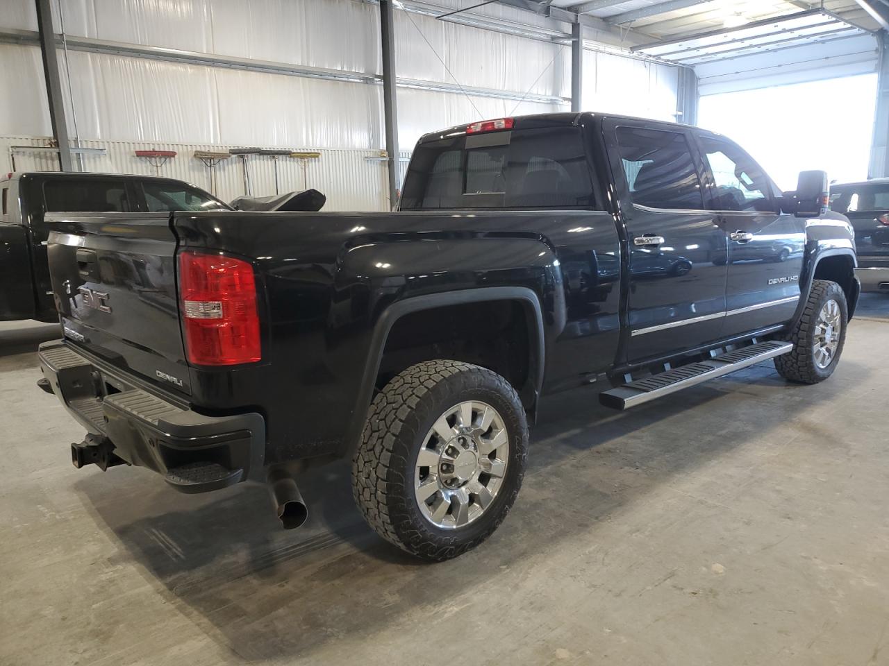 2019 GMC Sierra - Image 3