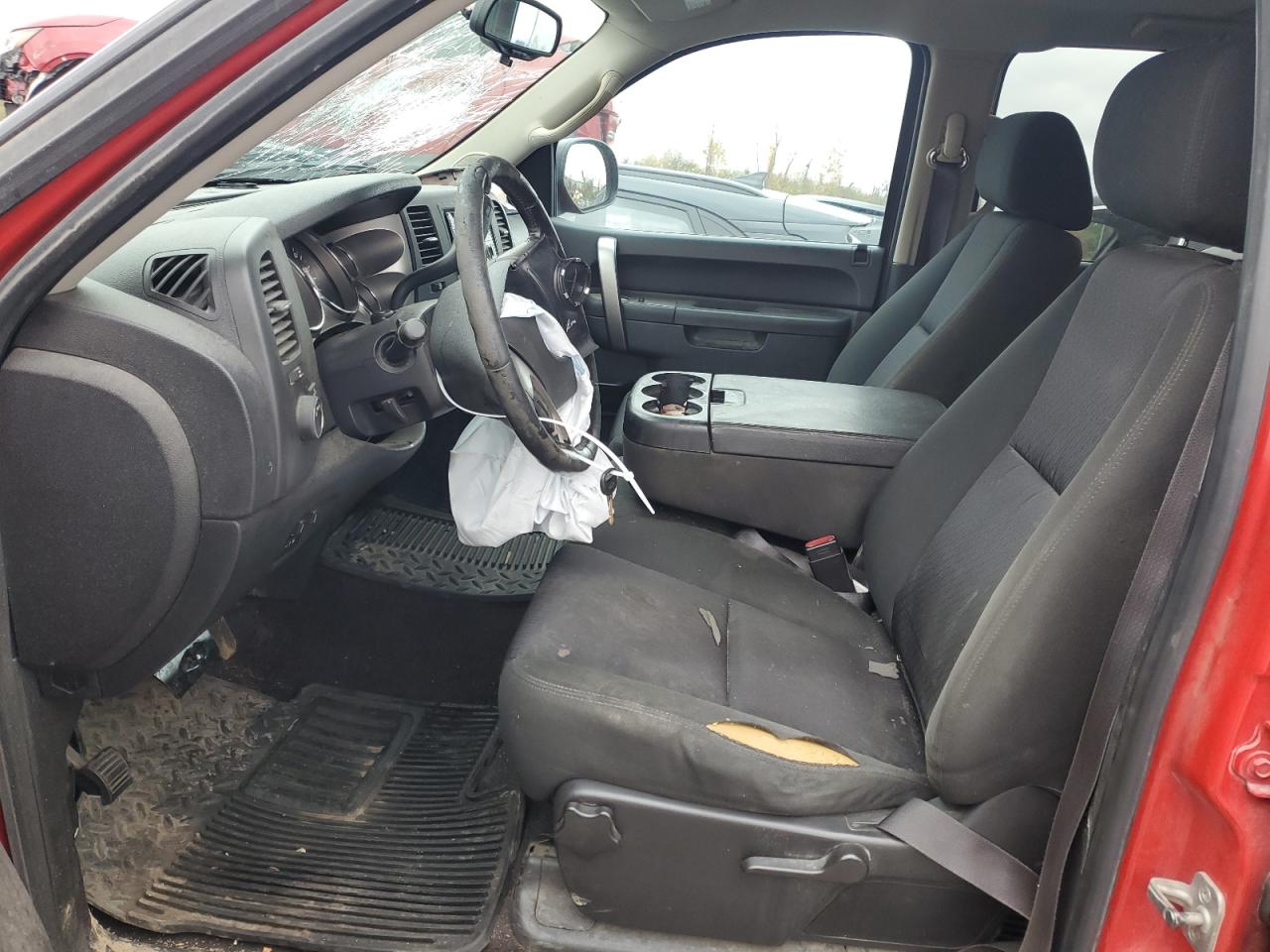 2013 Chevrolet Silverado - Image 7