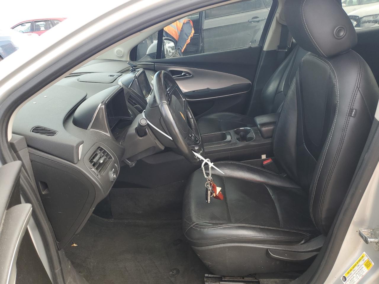 2011 Chevrolet Volt - Image 7