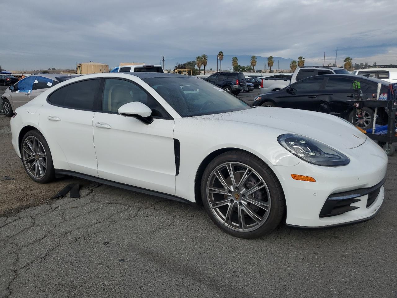 2020 Porsche Panamera - Image 4