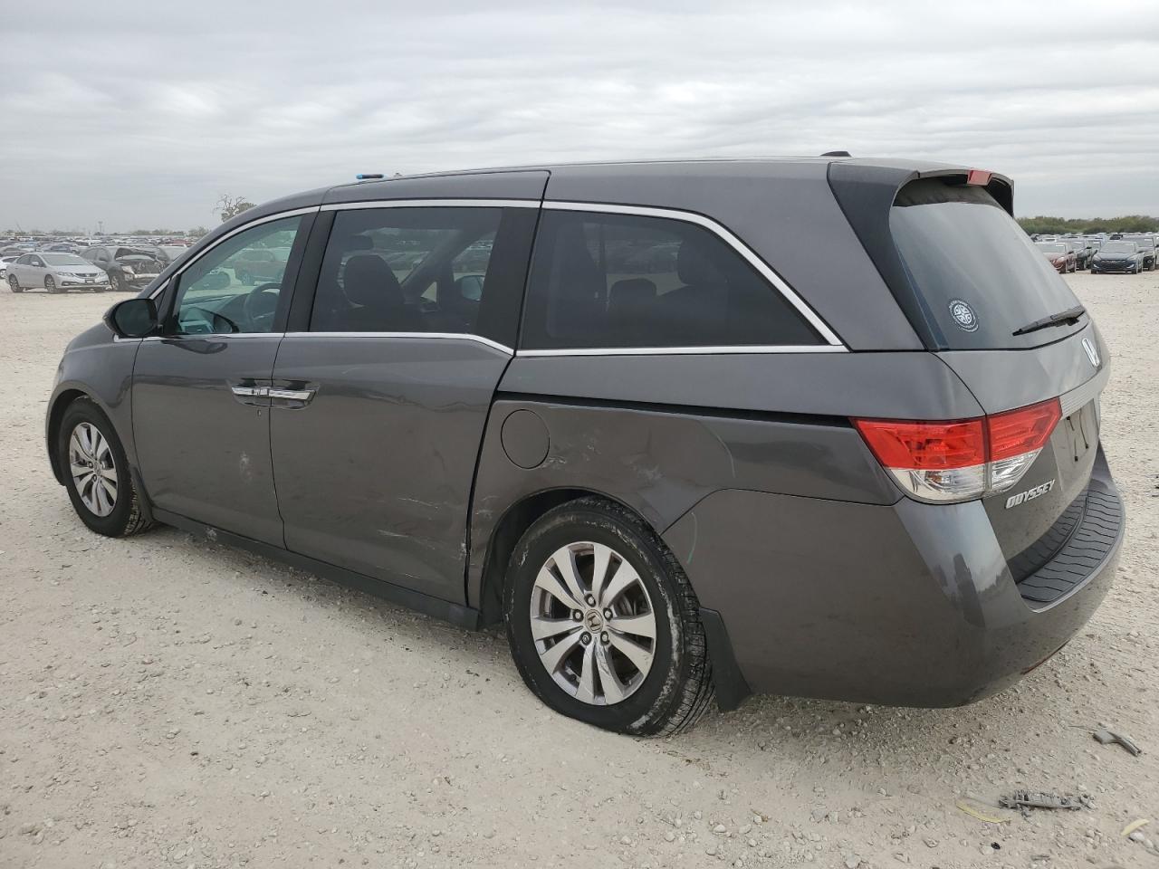 2014 Honda Odyssey - Image 2