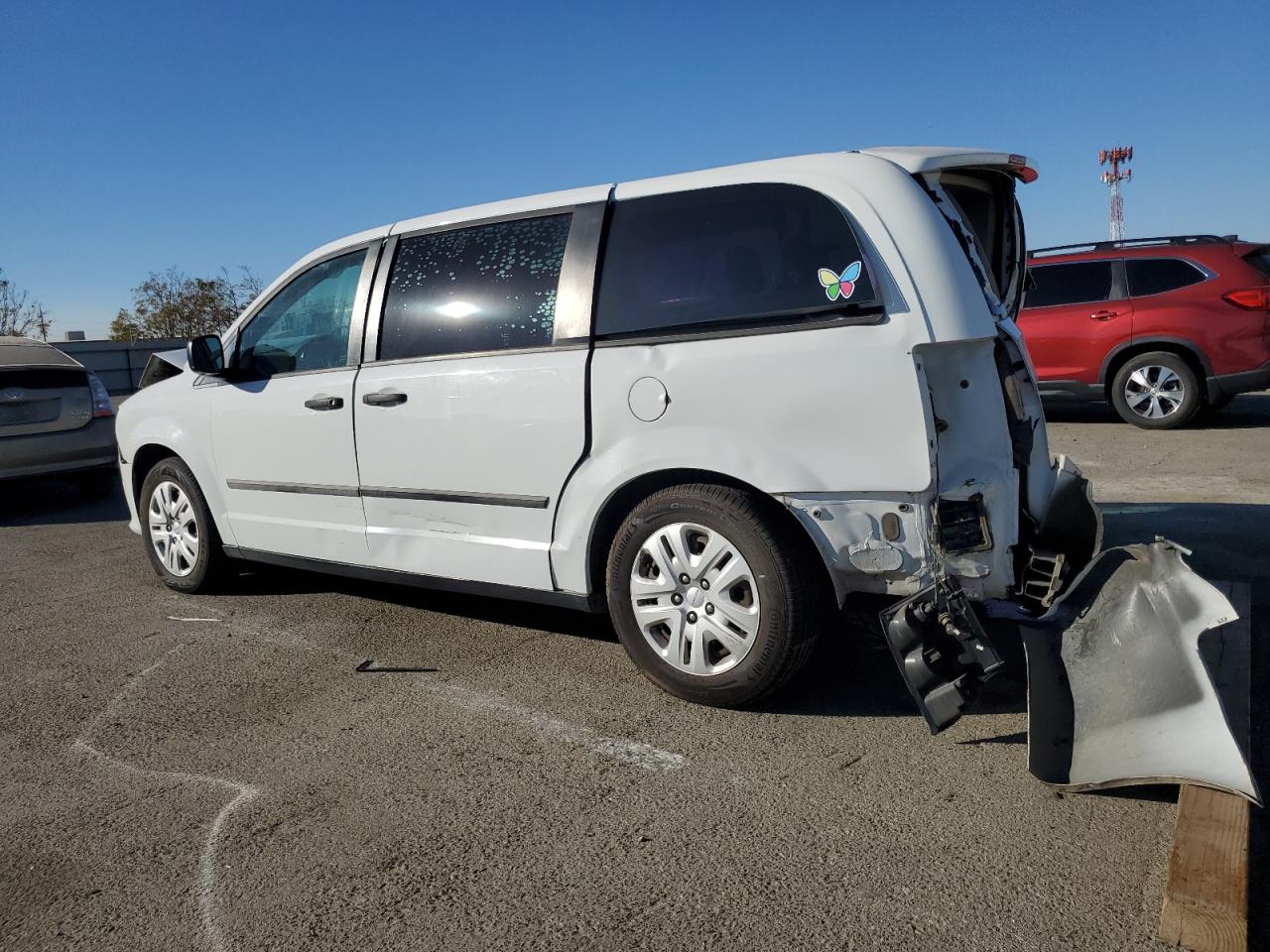 2014 Dodge Caravan - Image 2