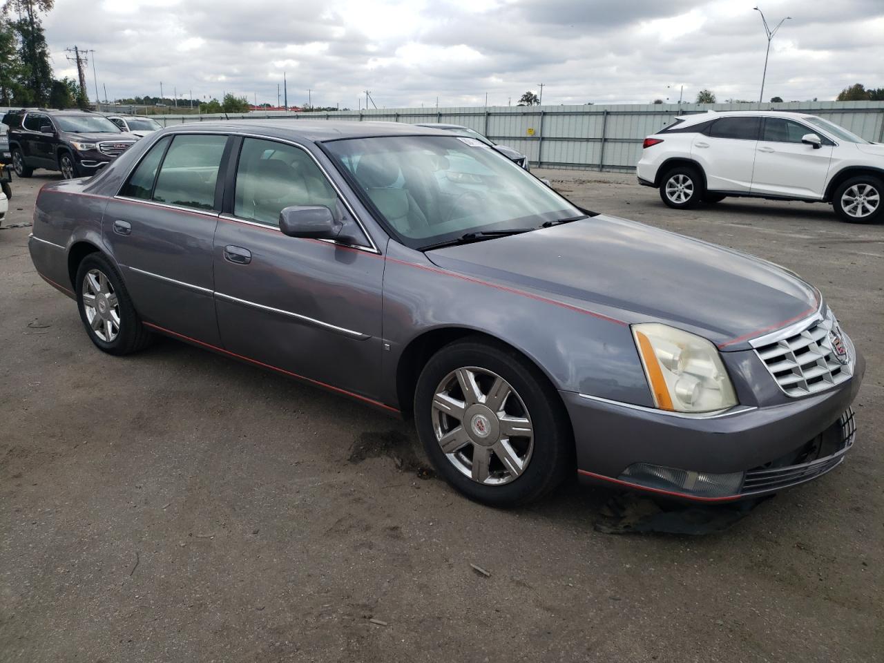 2007 Cadillac DTS - Image 4