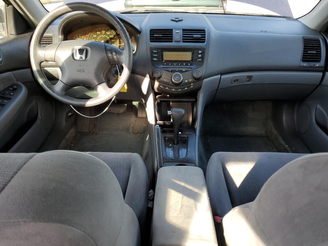 2005 Honda Accord - Image 8