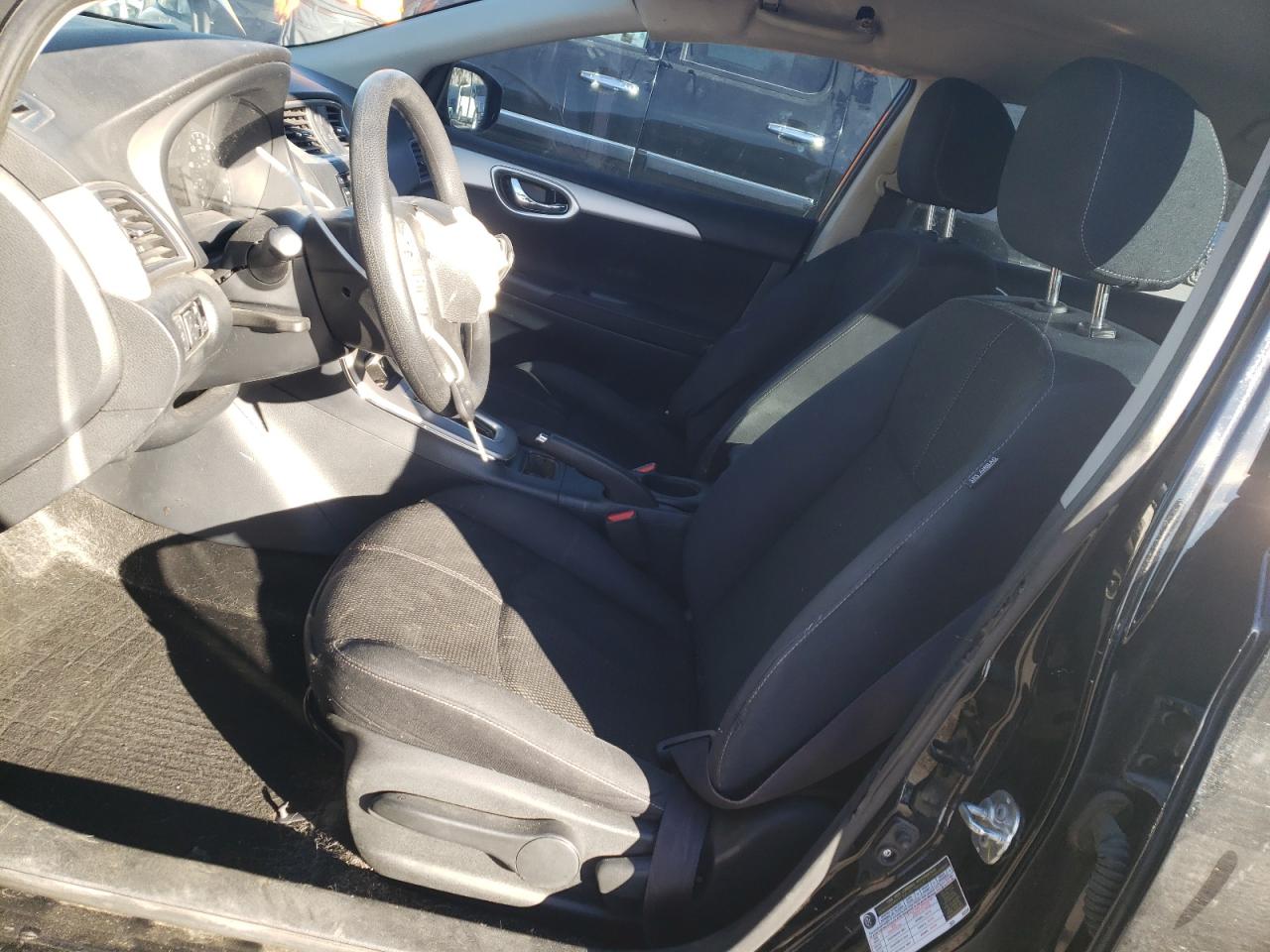 2015 Nissan Sentra - Image 7