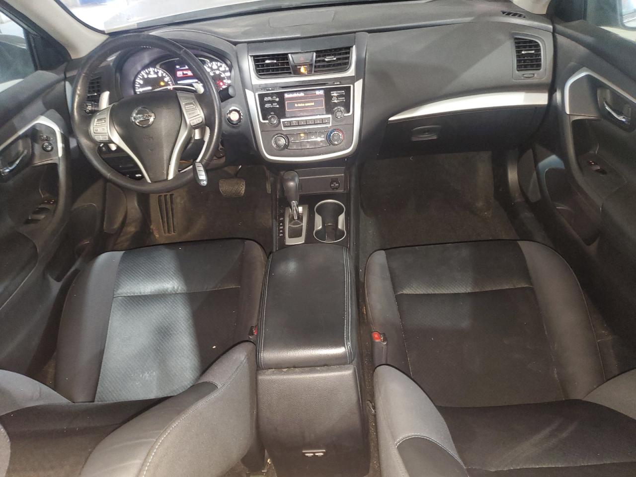 2017 Nissan Altima - Image 8
