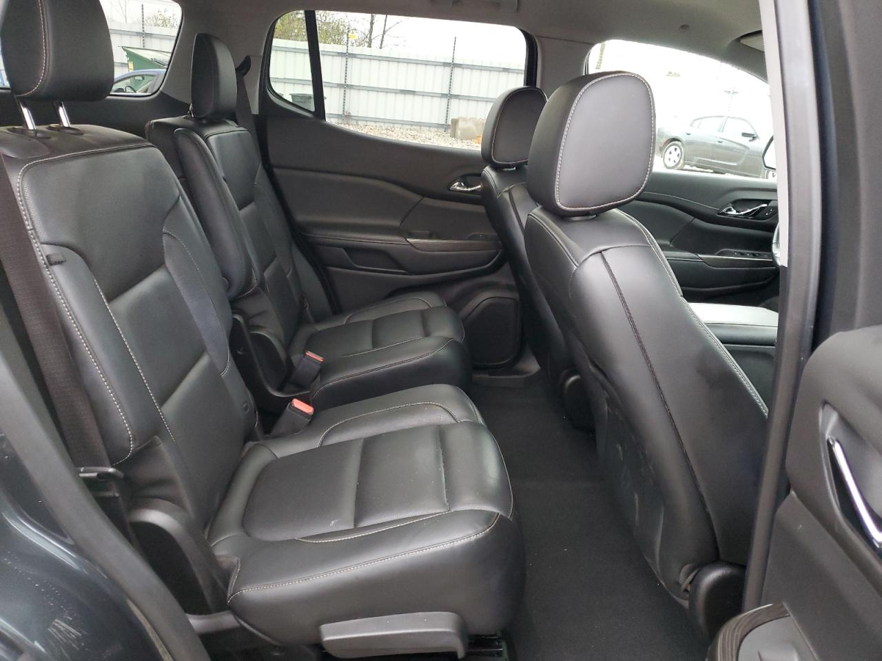 2019 GMC Acadia - Image 11