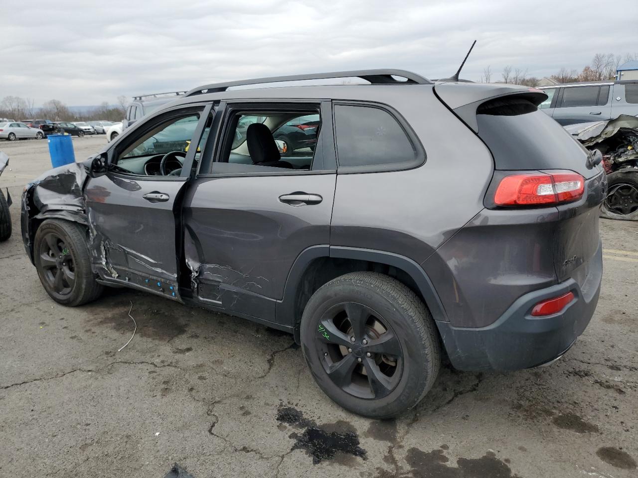 2015 Jeep Grand Cherokee - Image 2