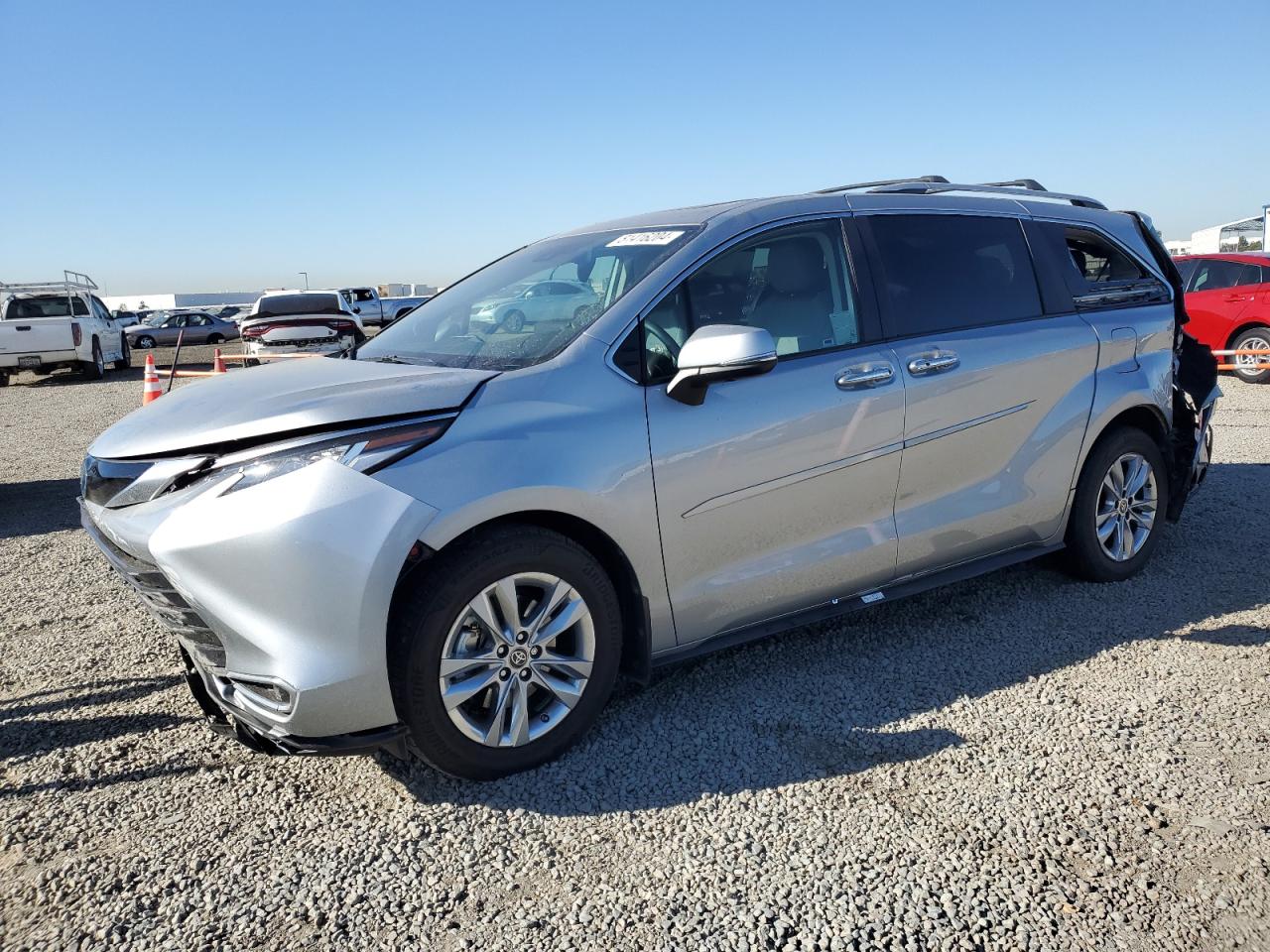 VIN 5TDZRKEC2NS099310 2022 TOYOTA SIENNA no.1