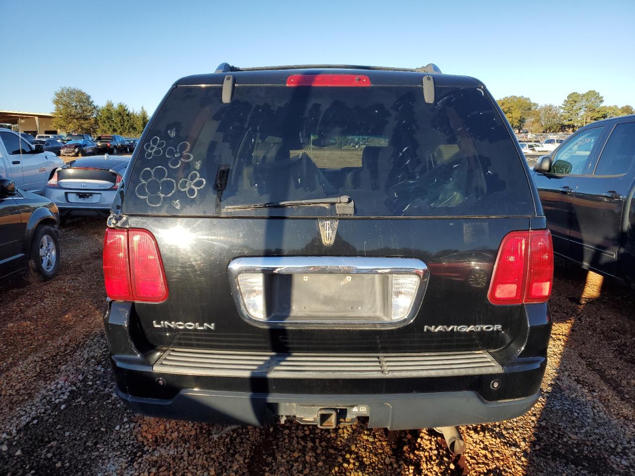 2005 Lincoln Navigator VIN: 5LMFU275X5LJ23976 Lot: 81072744