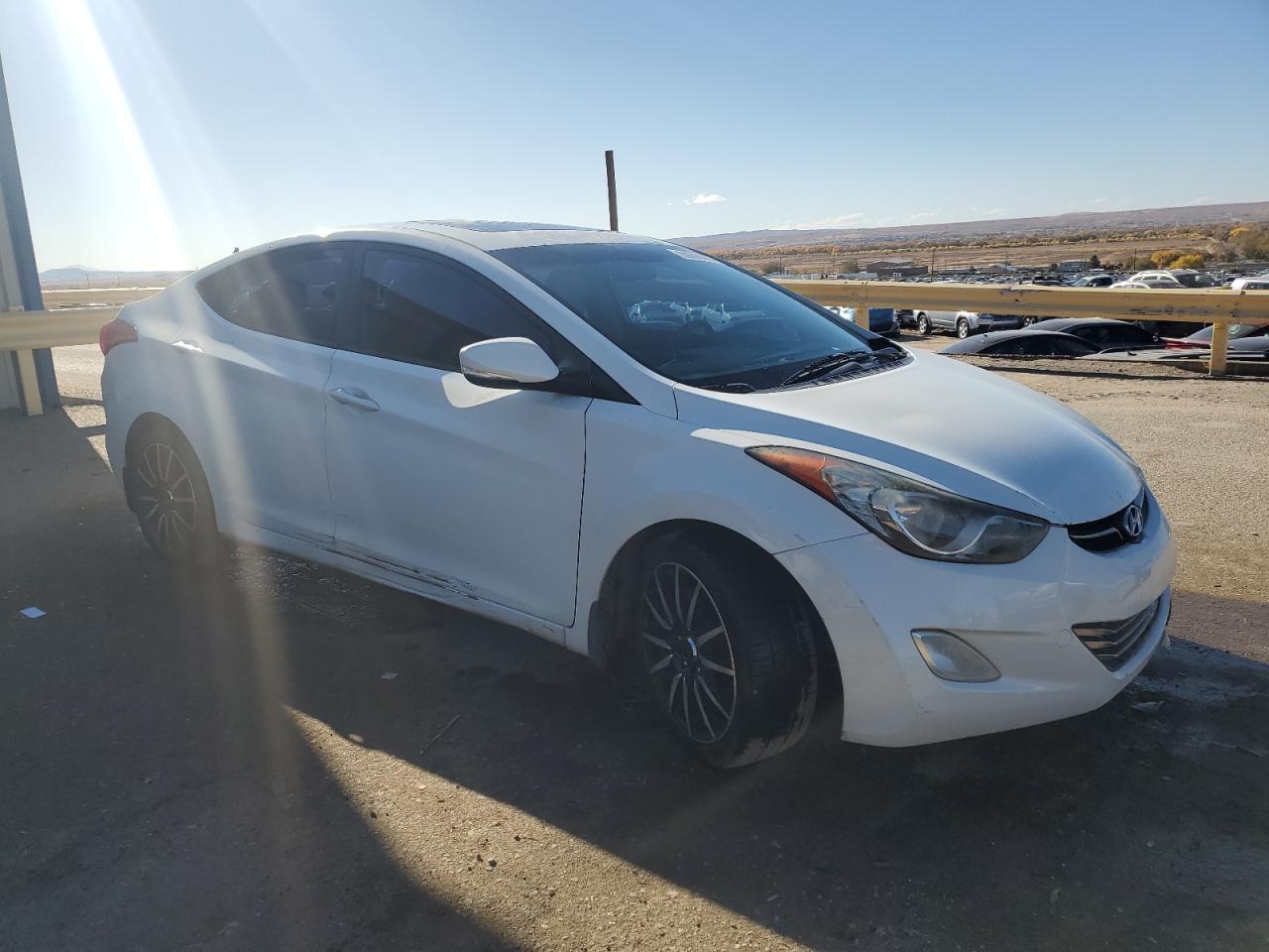 2012 Hyundai Elantra - Image 4