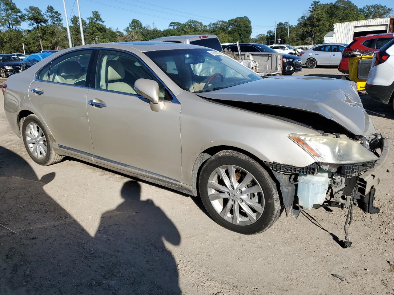 2010 Lexus ES - Image 4
