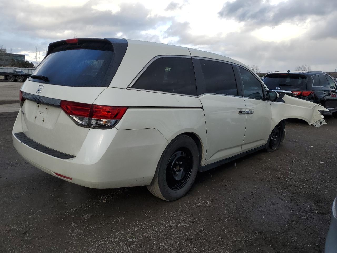 2016 Honda Odyssey - Image 3