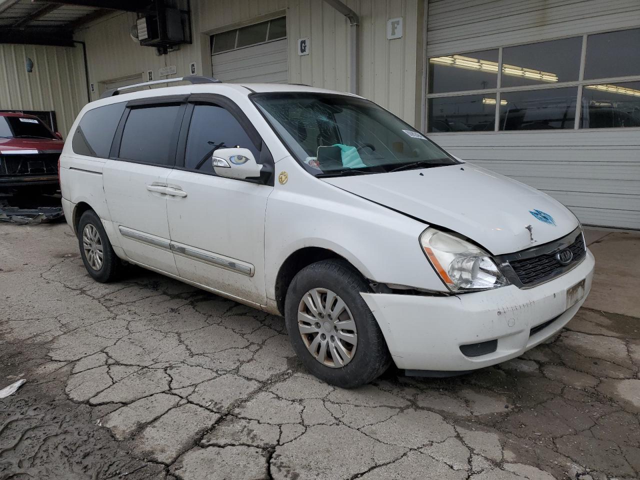 2011 Kia Sedona - Image 4