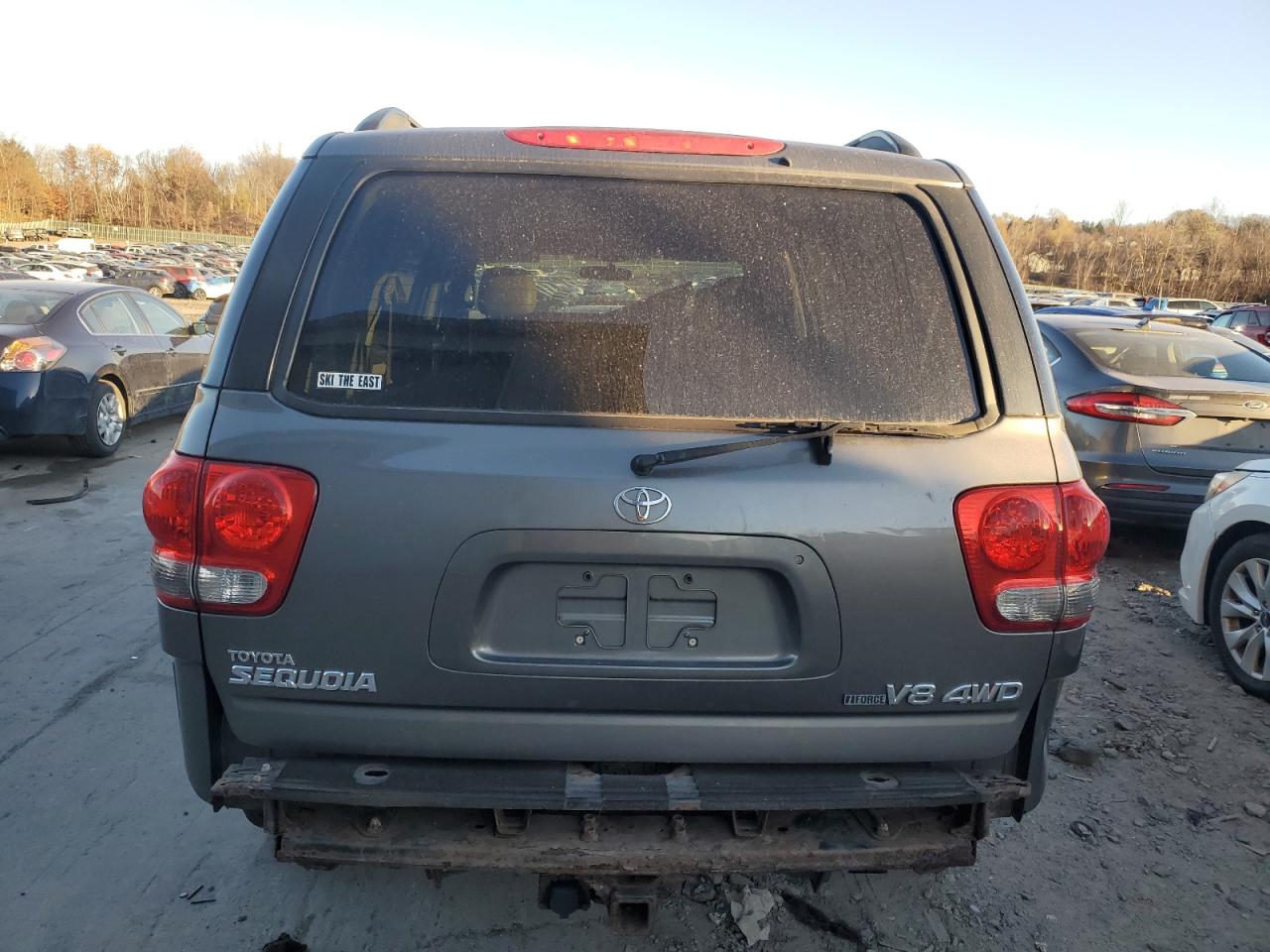 5TDBT44A07S284554 2007 Toyota Sequoia Sr5