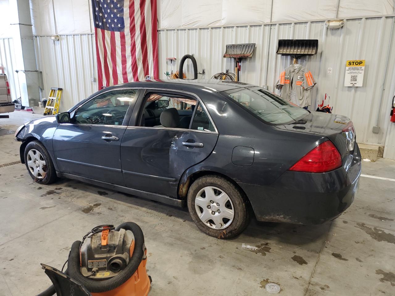 2006 Honda Accord - Image 2