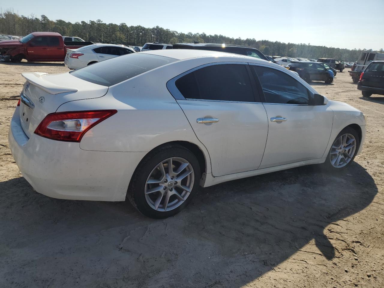 2009 Nissan Maxima - Image 3