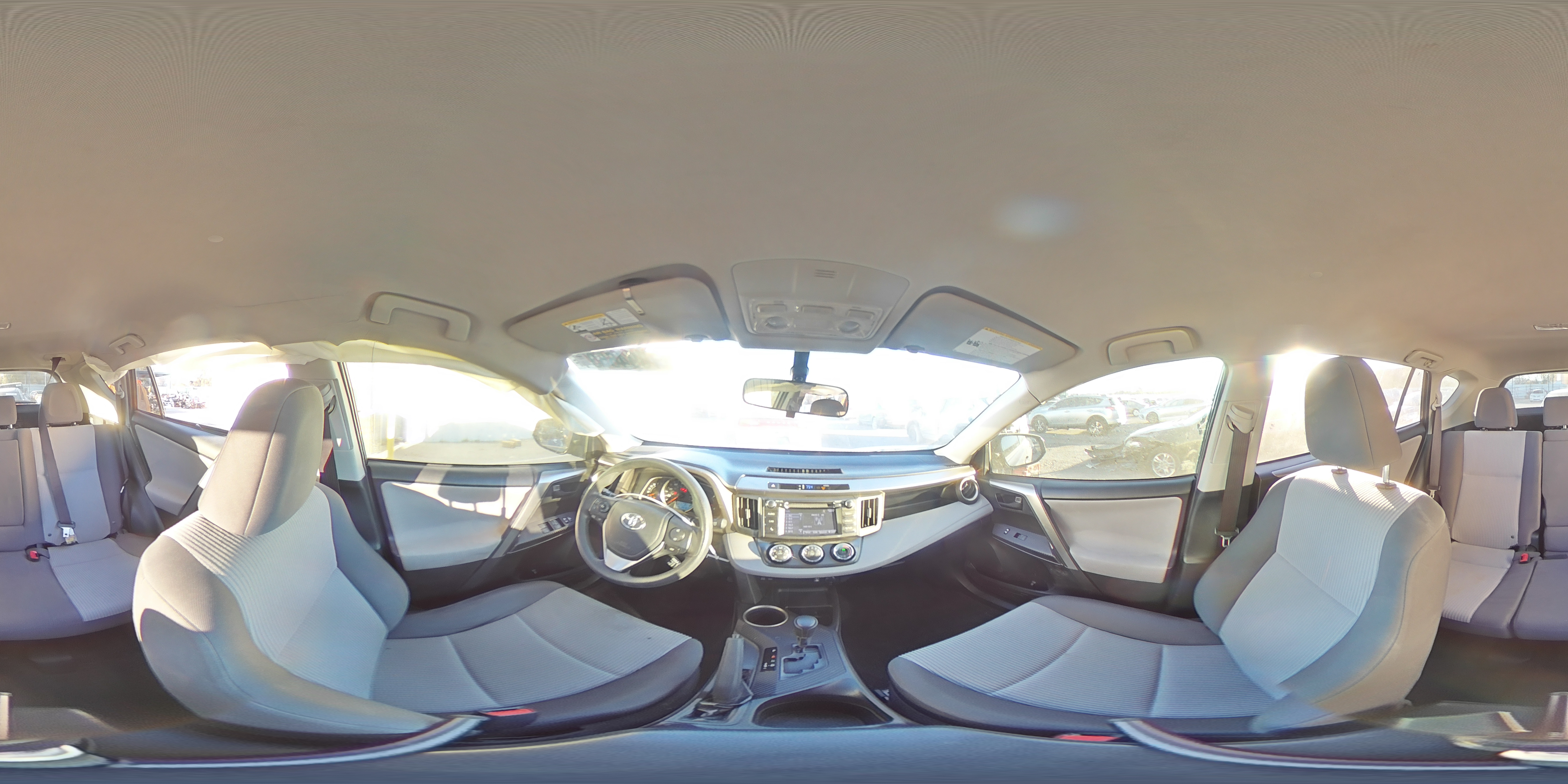 2015 Toyota RAV 4 - Image 12