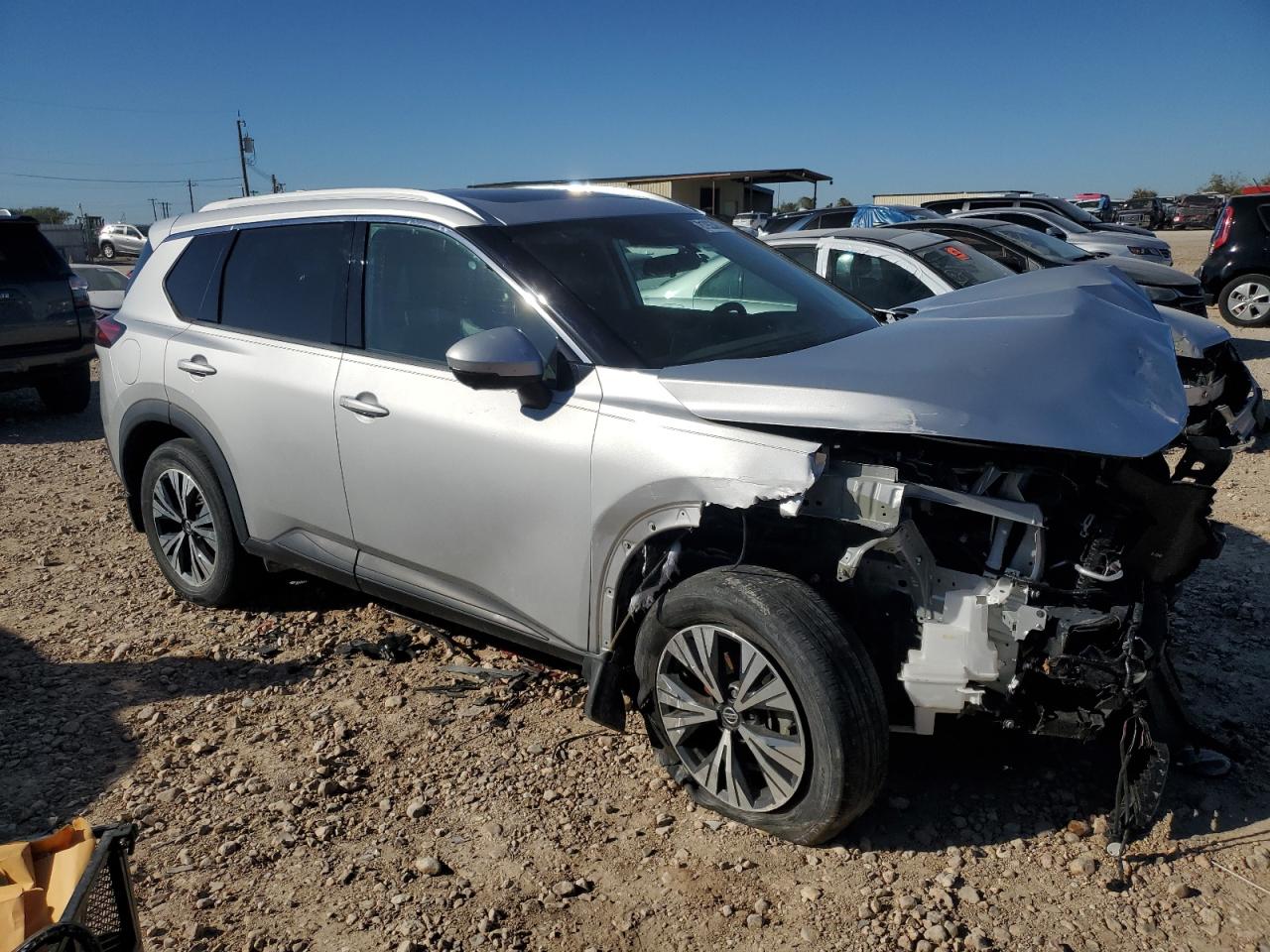 VIN 5N1AT3BA5MC707646 2021 NISSAN ROGUE no.4