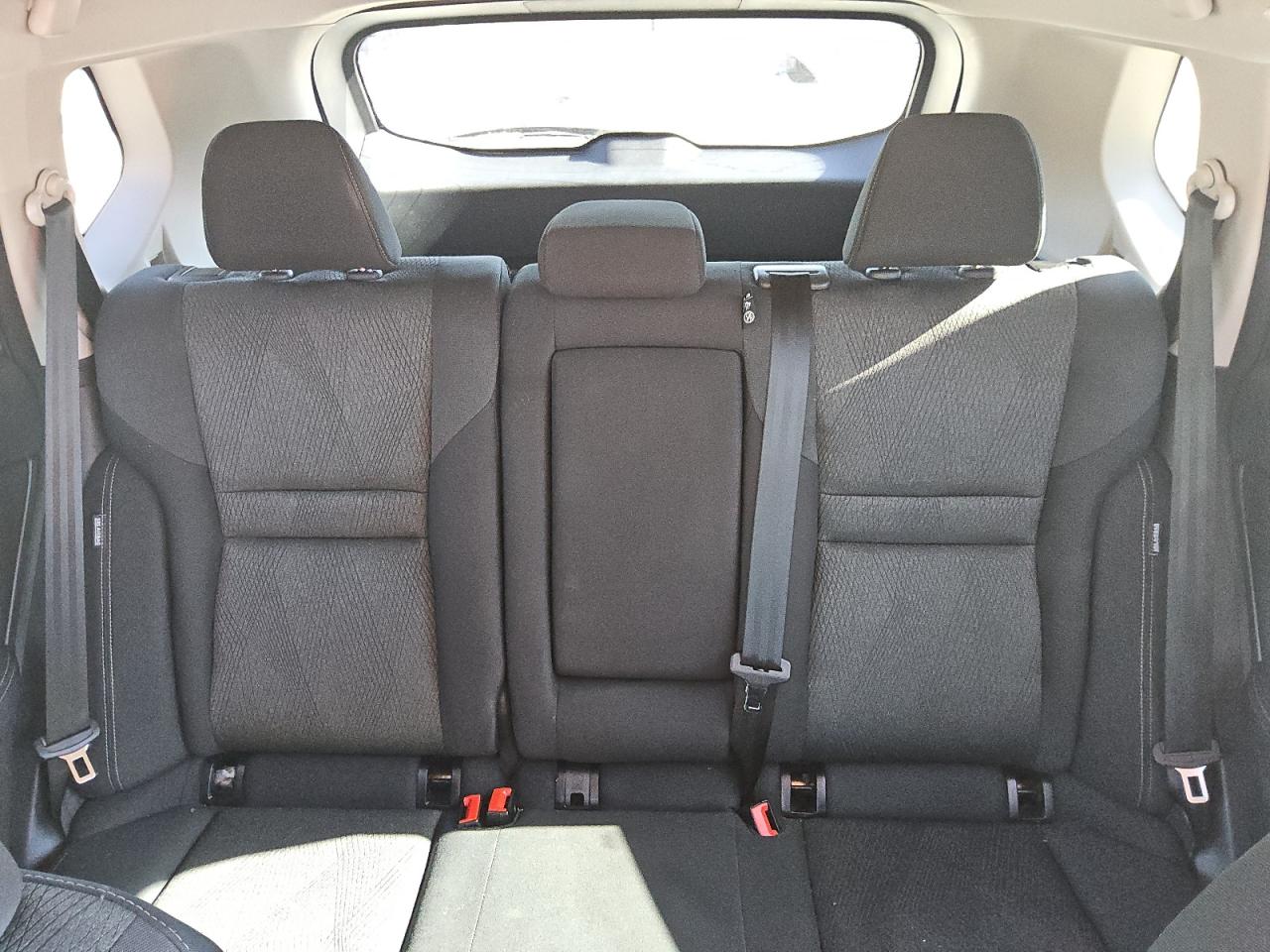 2024 Nissan Rogue - Image 10