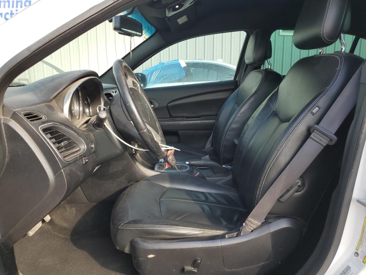 2014 Chrysler 200 - Image 7