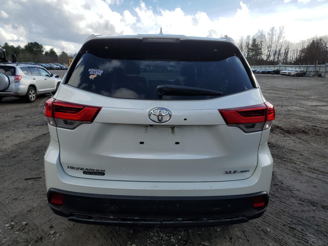 2019 Toyota Highlander - Image 6