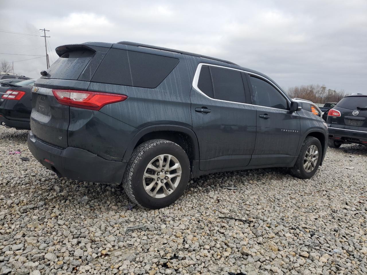 VIN 1GNEVGKW6KJ227716 2019 CHEVROLET TRAVERSE no.3