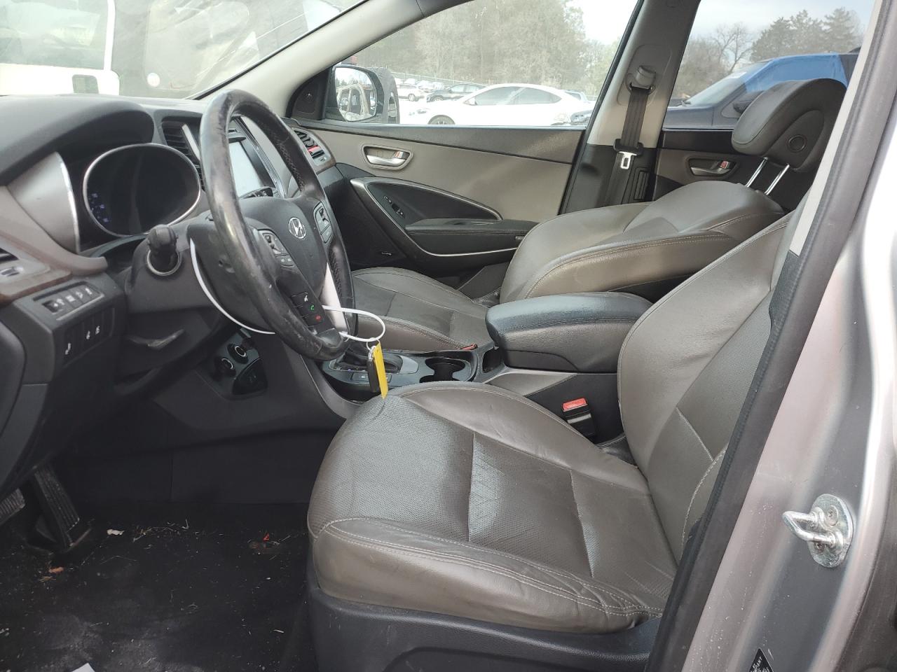 2017 Hyundai Santa Fe - Image 7