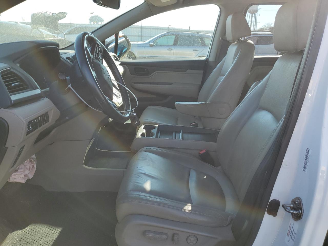 2018 Honda Odyssey - Image 7