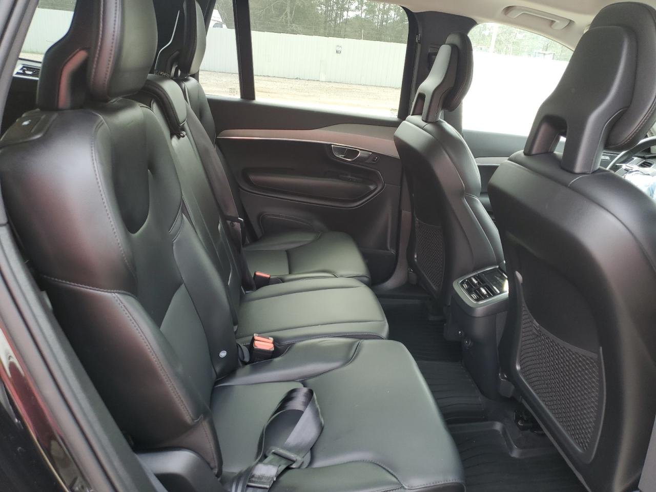 2022 Volvo XC90 - Image 11