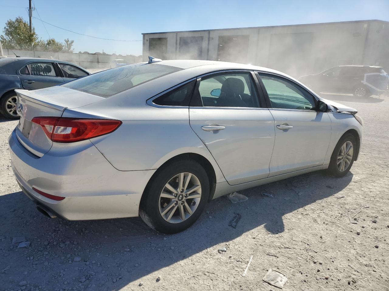 VIN 5NPE24AF2GH265168 2016 HYUNDAI SONATA no.3