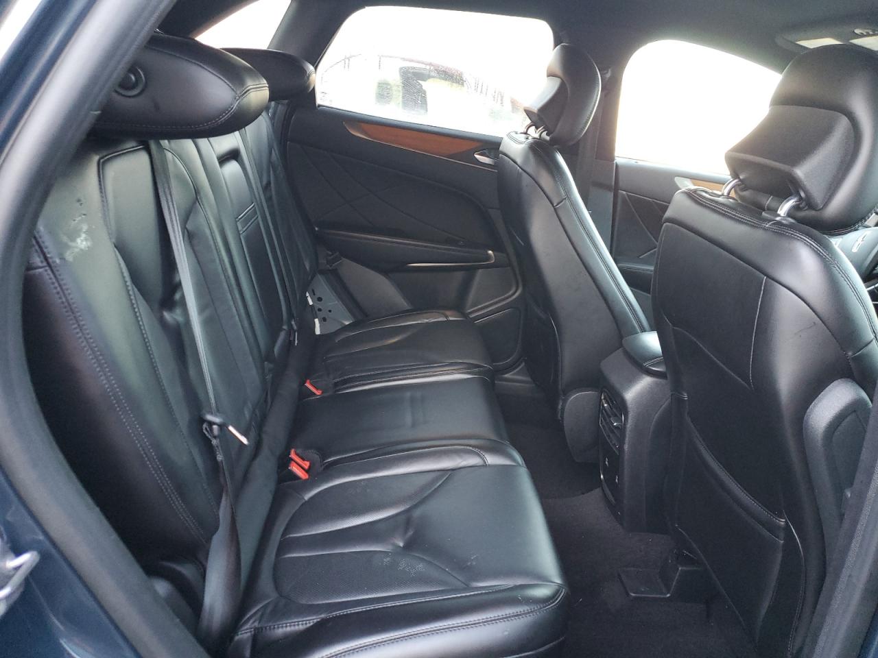 2019 Lincoln MKC - Image 11