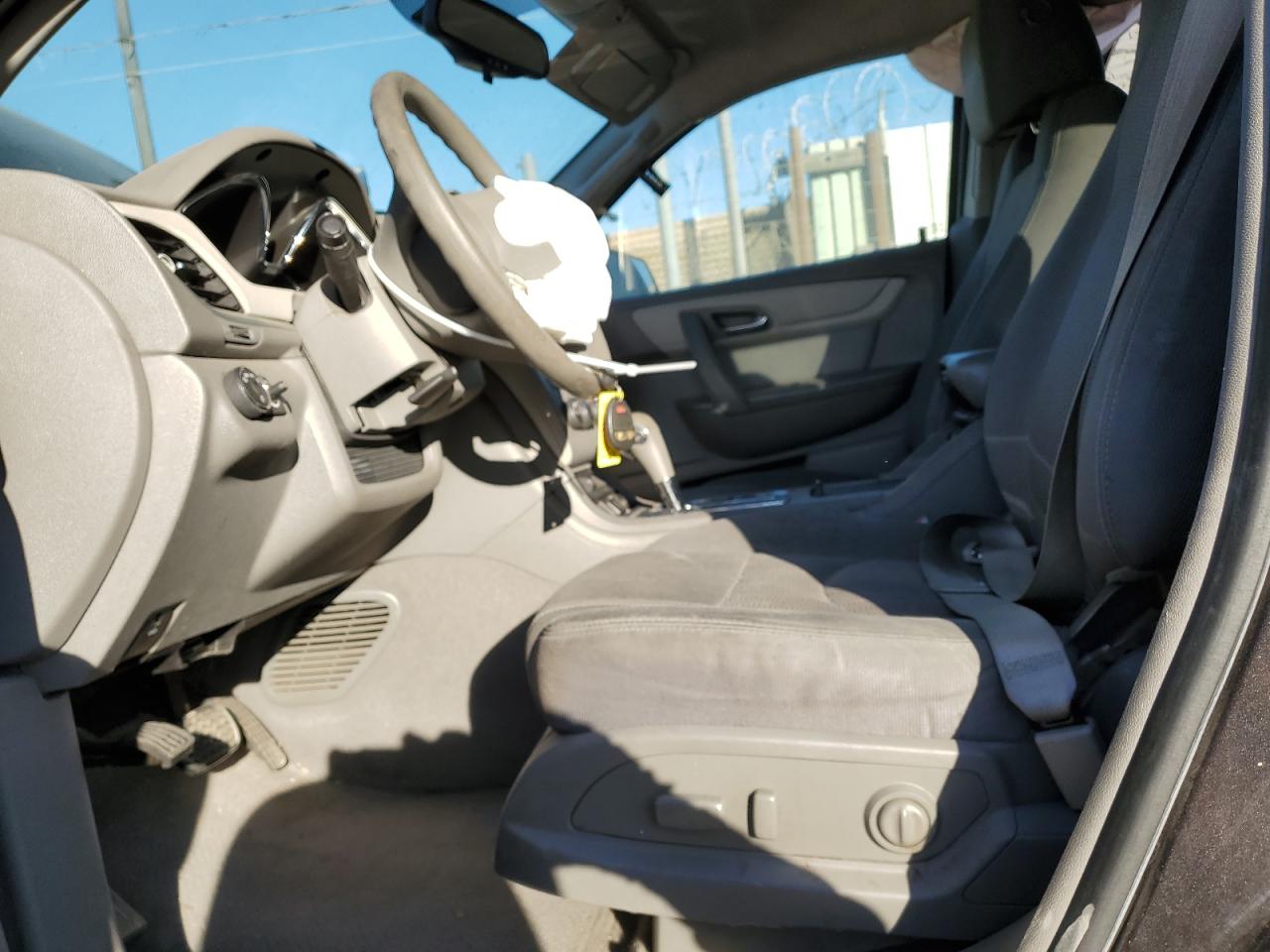 2016 Chevrolet Traverse Ls VIN: 1GNKRFKD6GJ143905 Lot: 84431725