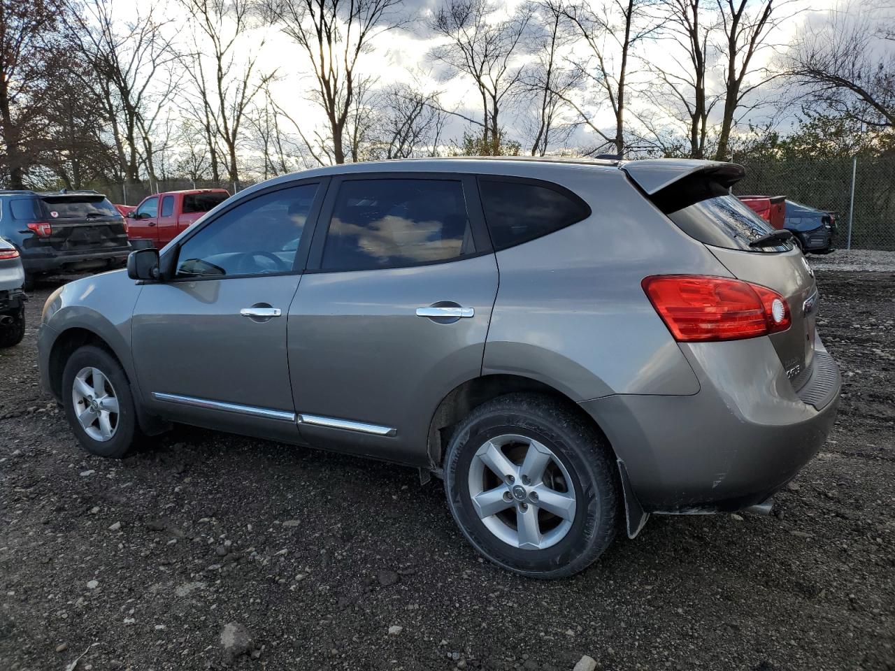 2012 Nissan Rogue - Image 2