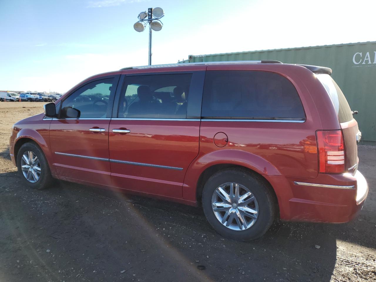 2008 Chrysler Town & Country - Image 2