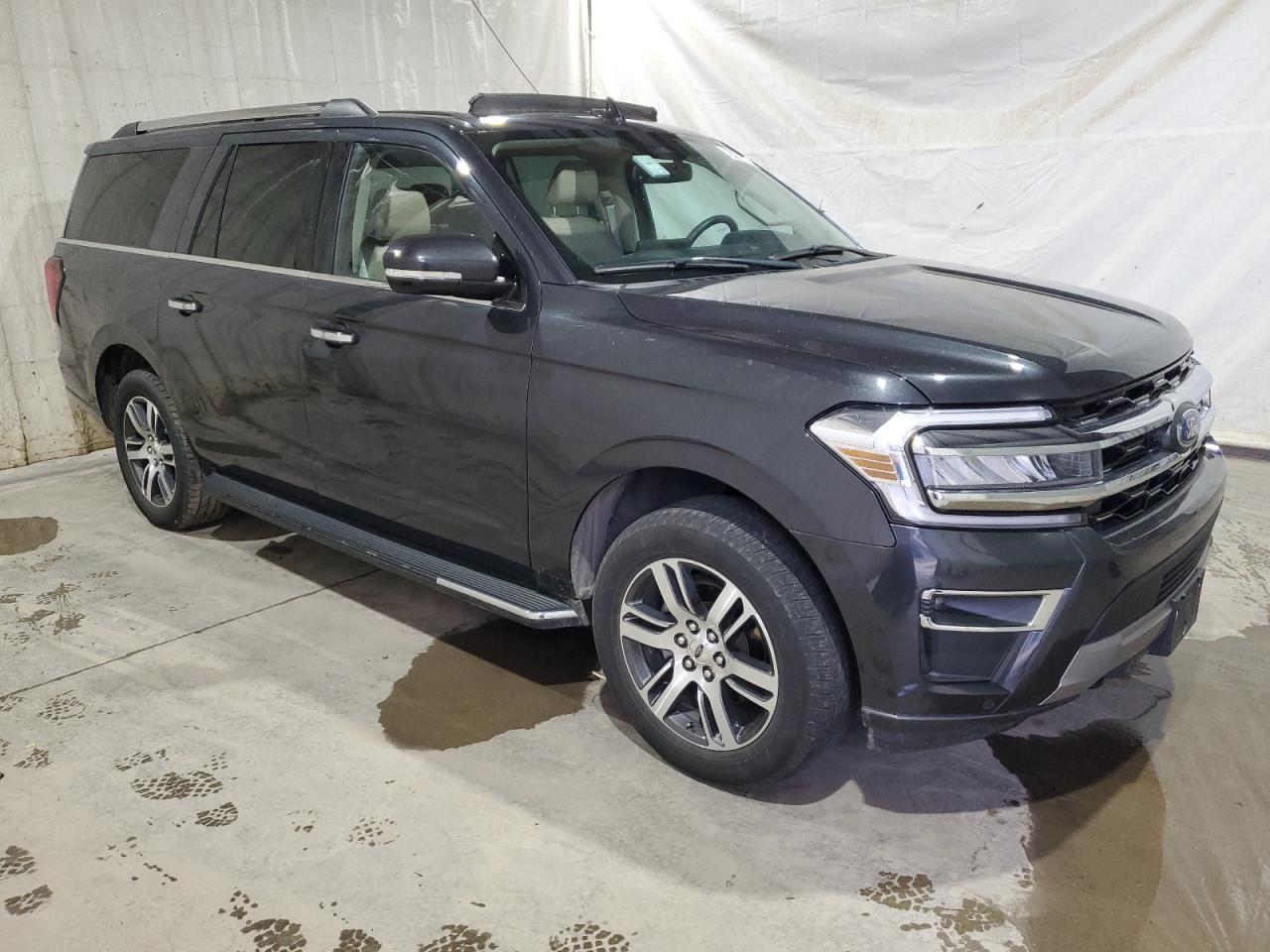 2022 Ford Expedition - Image 4