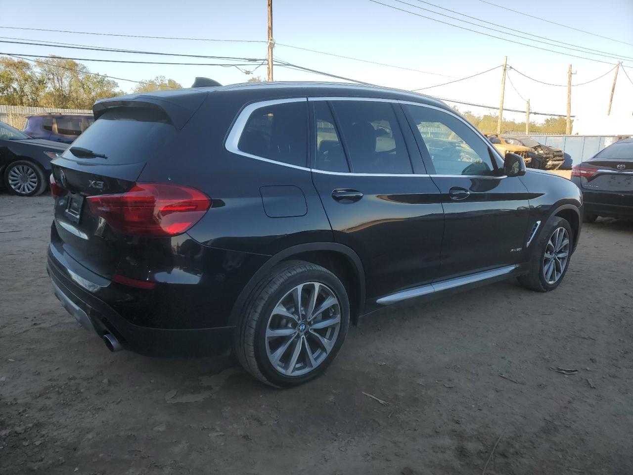 VIN 5UXTR9C53JLD57947 2018 BMW X3 no.3