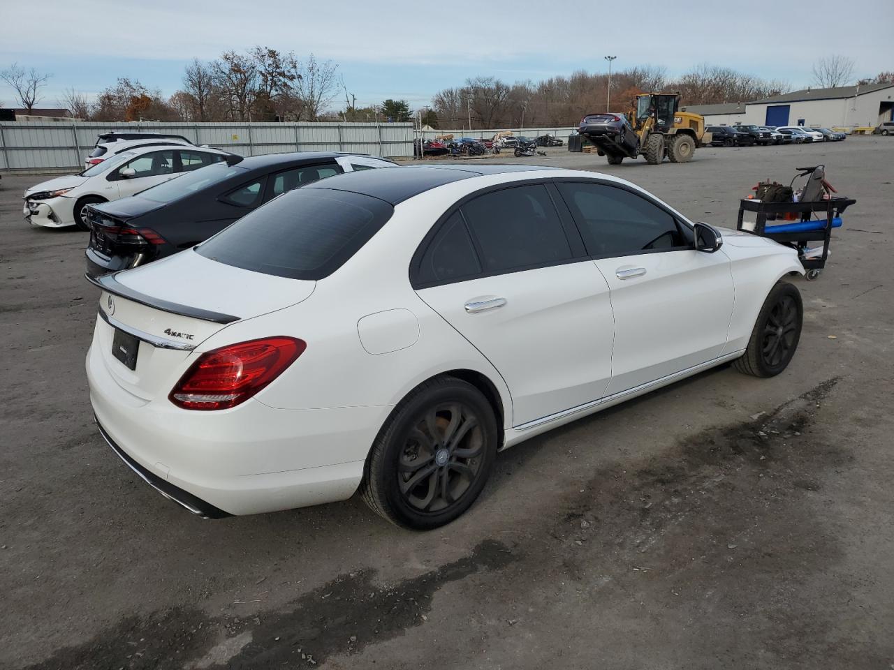 VIN 55SWF4KB0FU050551 2015 MERCEDES-BENZ C-CLASS no.3