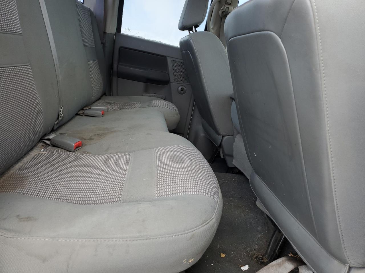 2007 Dodge RAM - Image 10