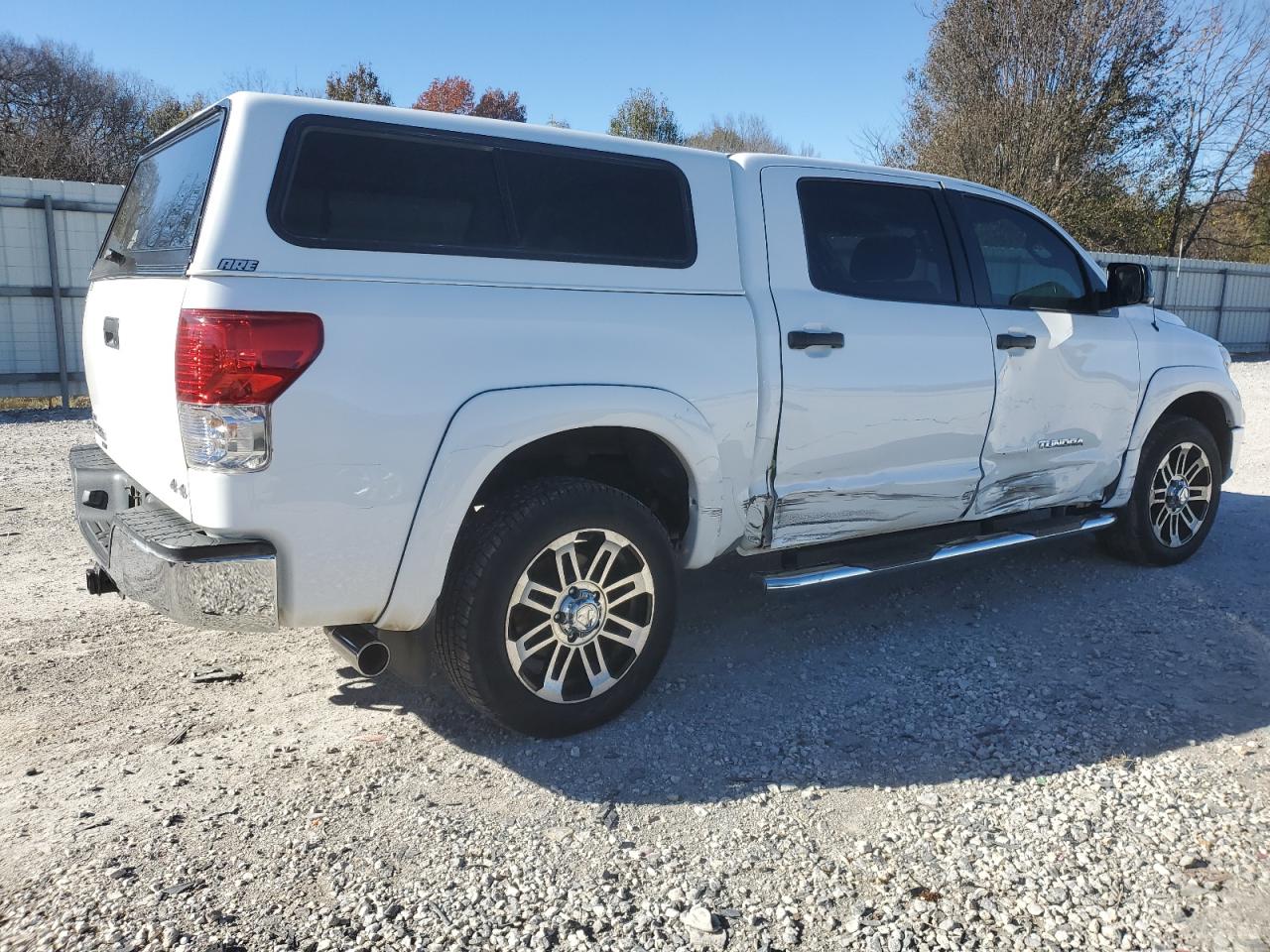 2013 Toyota Tundra Crewmax Sr5 VIN: 5TFDM5F17DX041869 Lot: 80683924